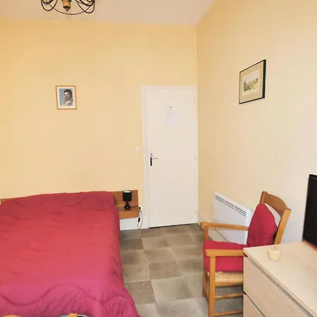21 Rue Des Bains - Dans Zone Pietonne Pour Ce Petit Tres Agreable ! Mae-7794 * Экс-ле-Бен